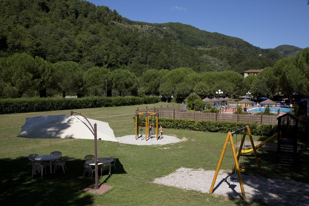 Villaggio Albergo San Lorenzo E Santa Caterina Pescia Exteriör bild