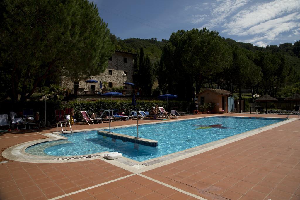 Villaggio Albergo San Lorenzo E Santa Caterina Pescia Exteriör bild