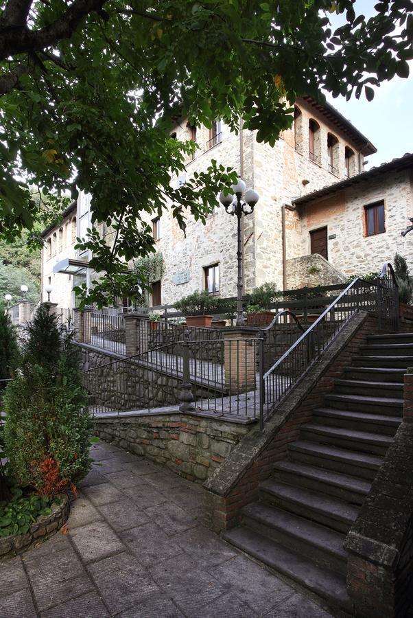 Villaggio Albergo San Lorenzo E Santa Caterina Pescia Exteriör bild